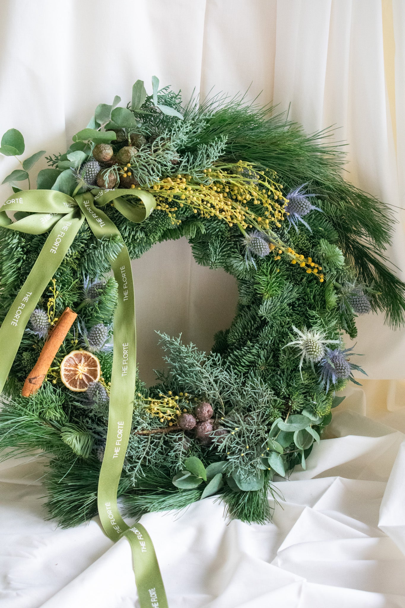 Lumiere, Fresh Wreath