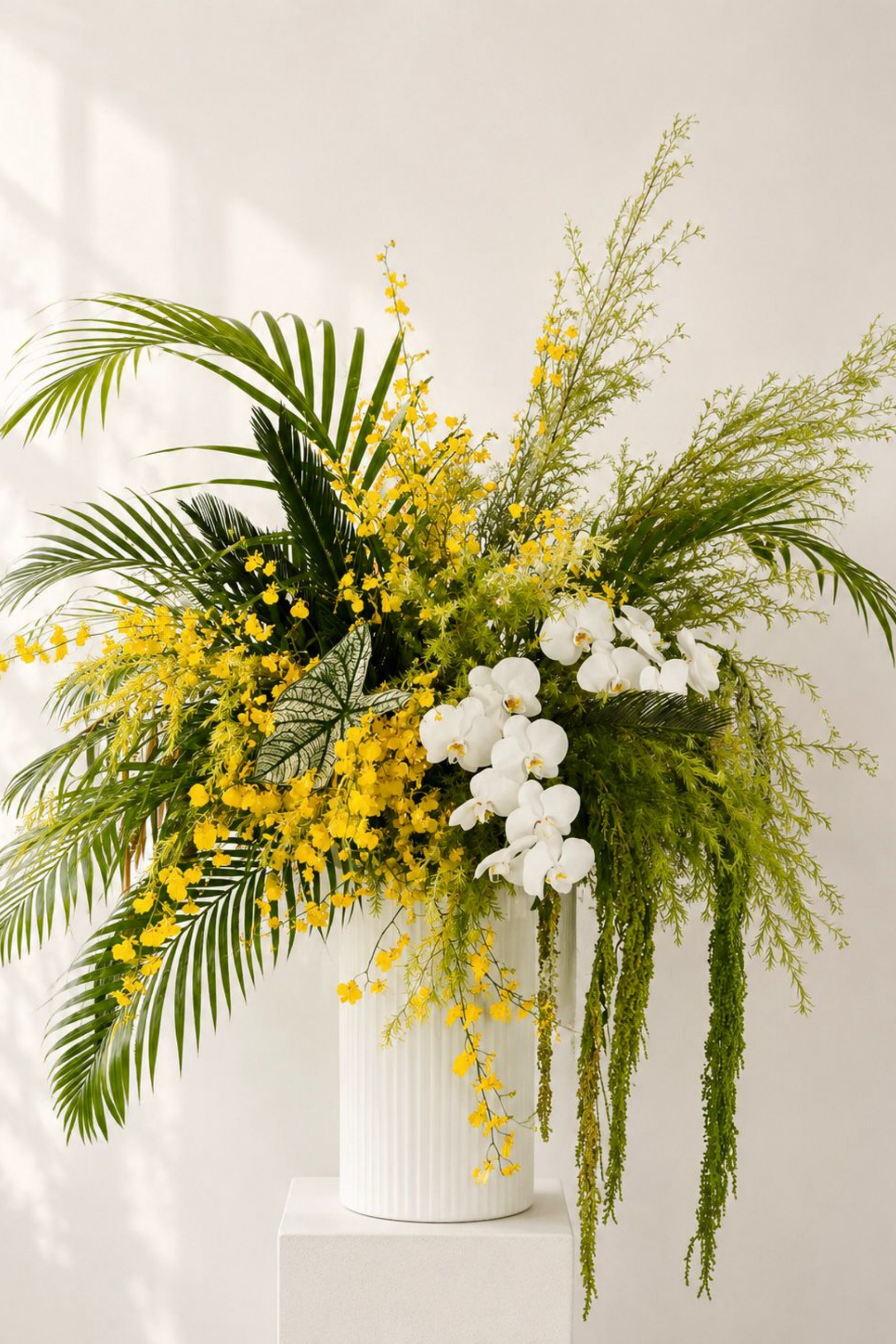 Citron Verde, Statement Vase Arrangement