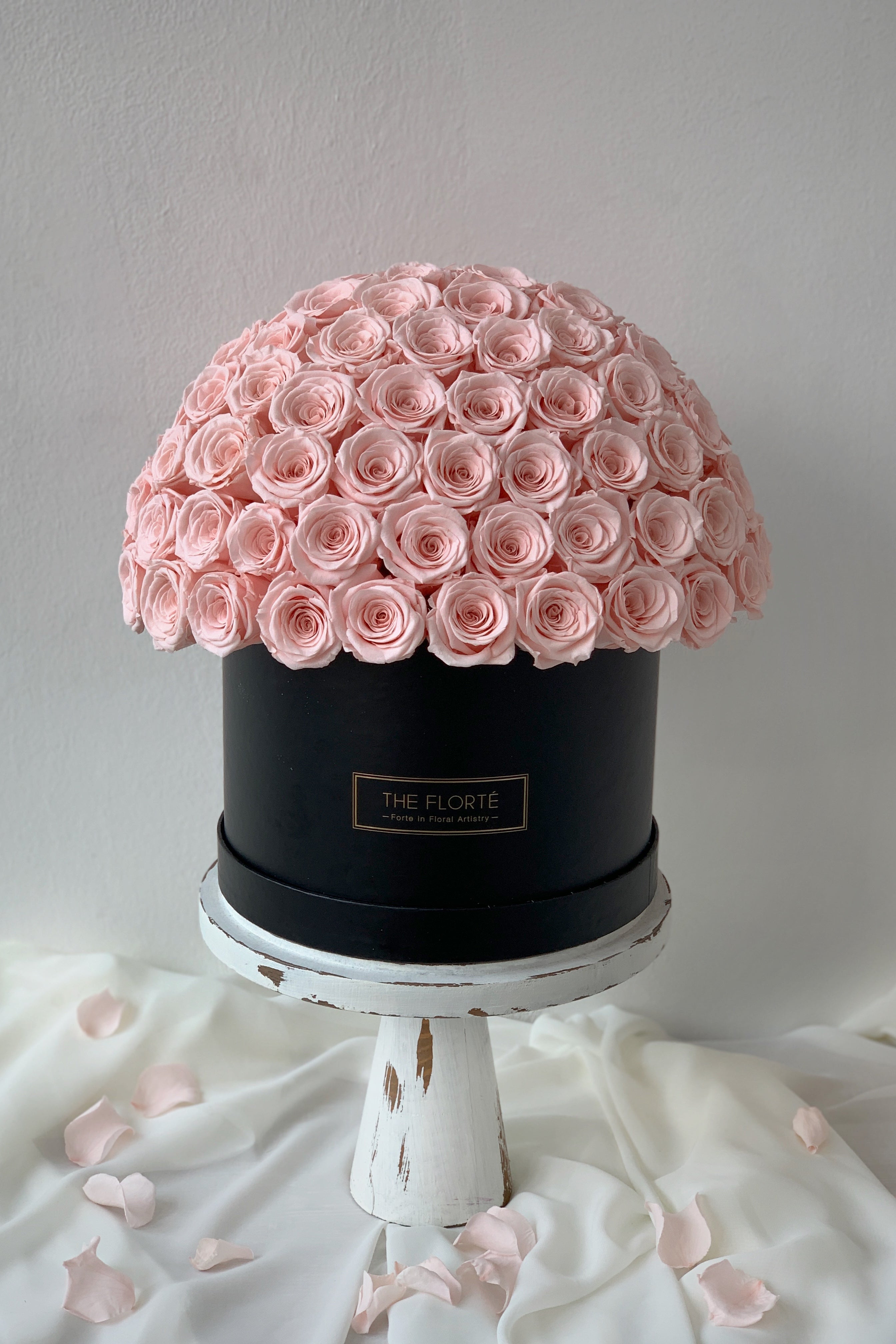 eternity rosabella dried & preserved bloom box