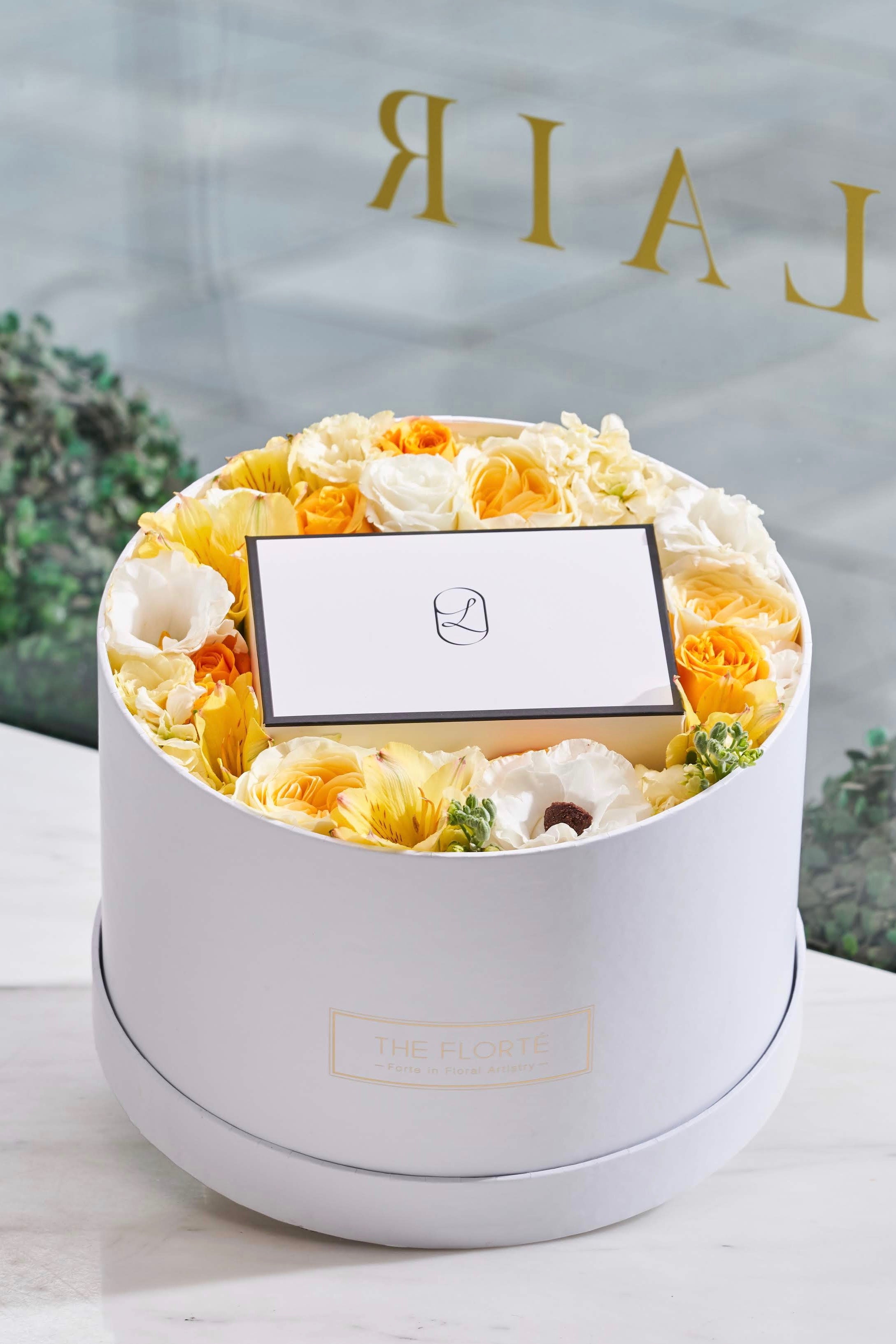 The Florté Florte | Mango Tango L'éclair Pâtisserie, Bloom Box, L'eclair Patisserie, Yellow, White, Roses, Eclairs, Best Flowers Singapore, Best Florist Singapore, Best Online Florist