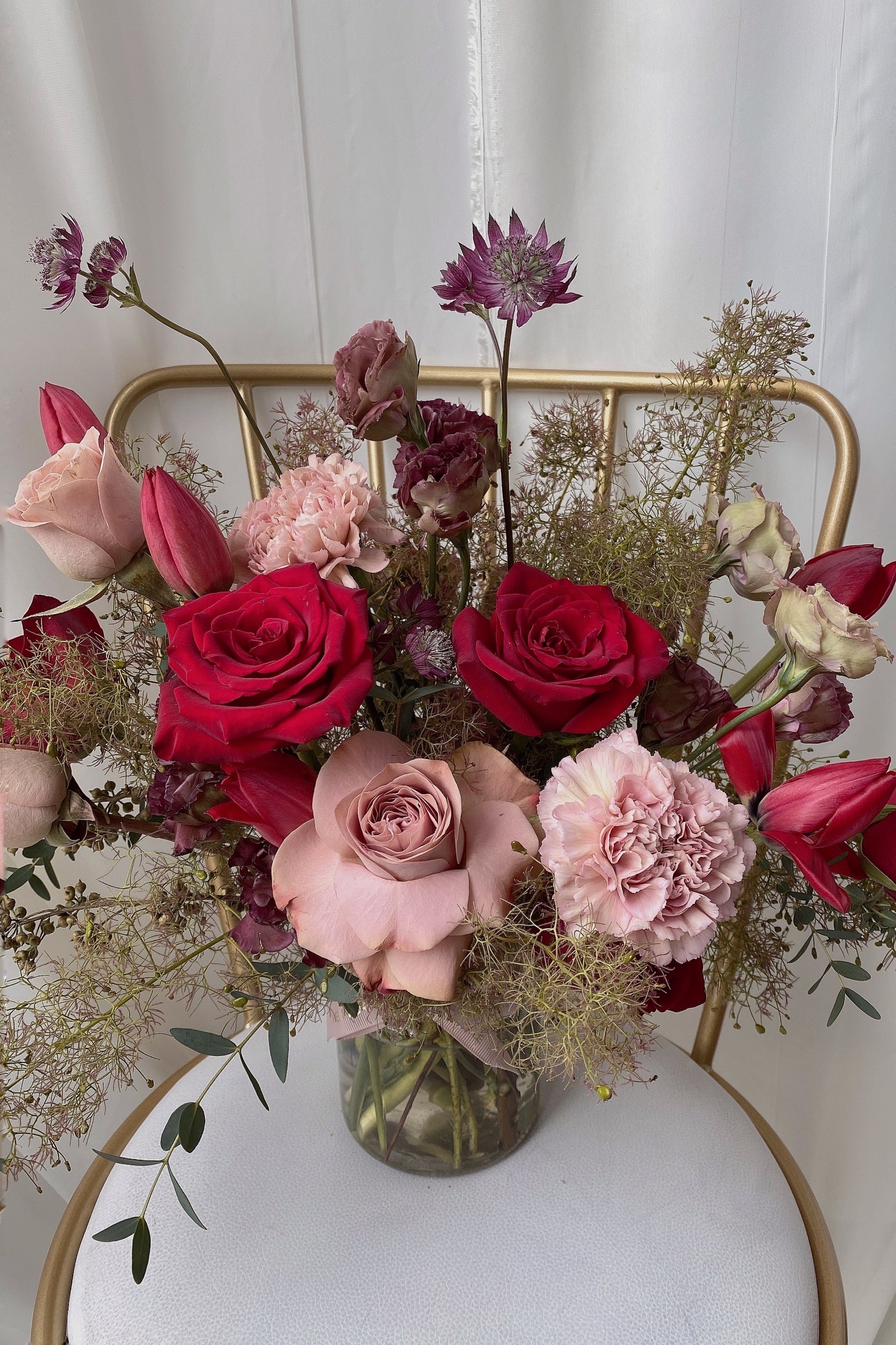 dark & bold table vase