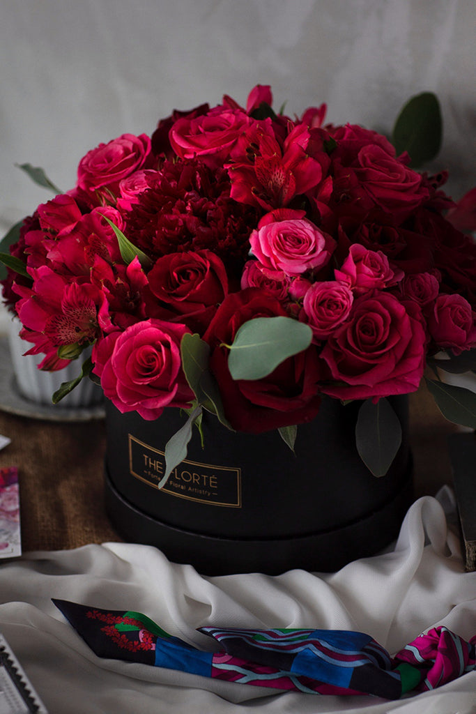 The Florté | Enchanted Love, Bloom Box, Red Roses, Pink Roses, Red, Pink, Best Flowers Singapore, Best Florist Singapore, Best Online Florist, Mystical, Wild, Mysterious, Passionate, Deep