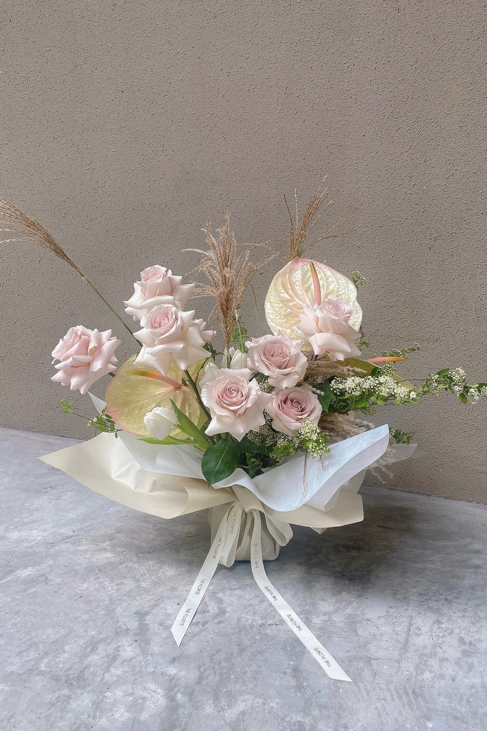 Rose Pale Bouquet Vase