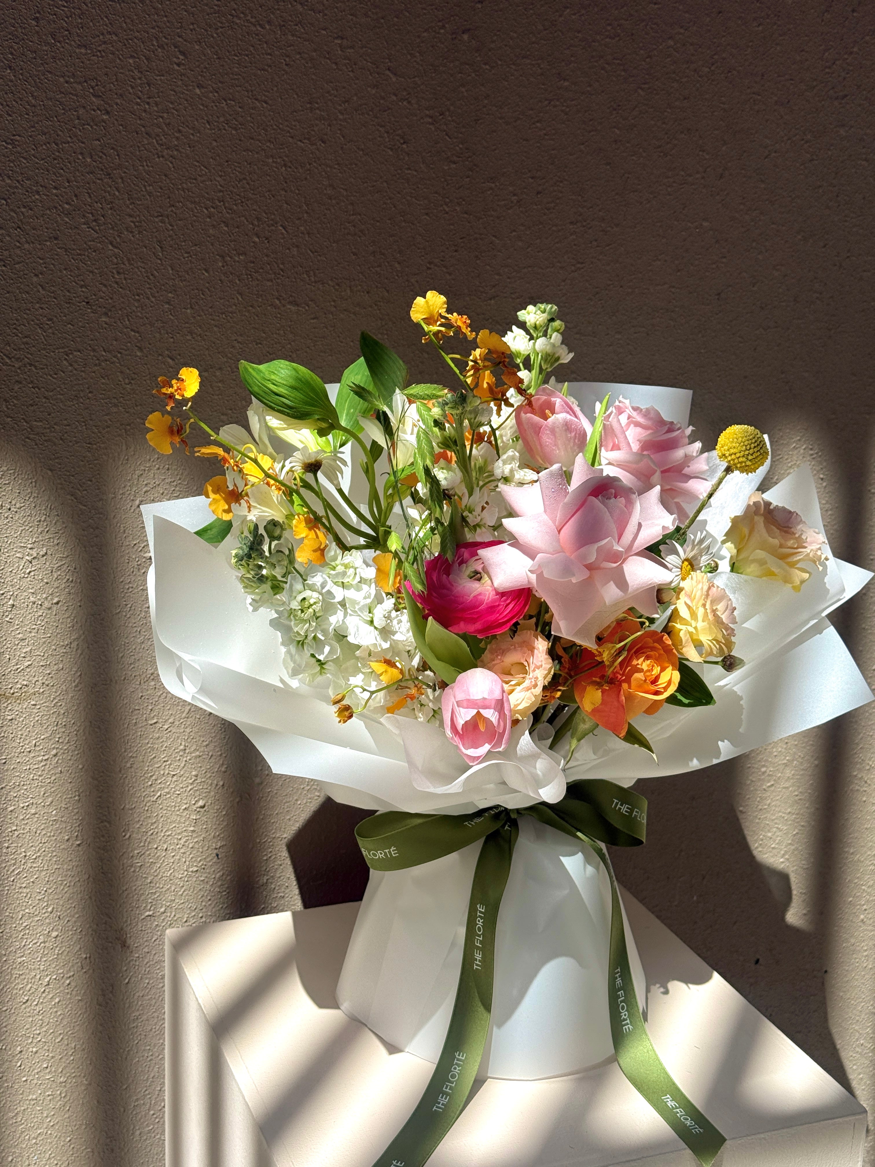 Bloom of The Day, Bouquet