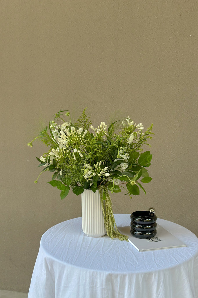 Weekly Vase, Subscription