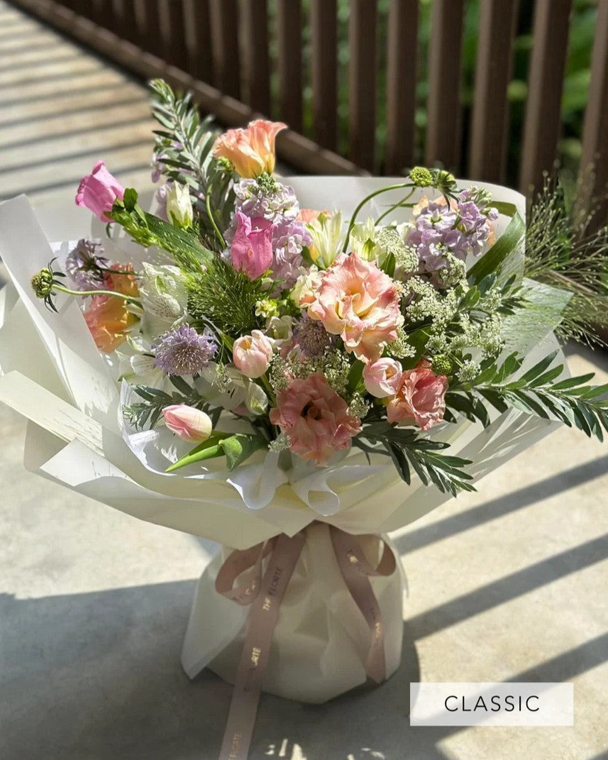 Bloom of The Day, Bouquet -No Customisations of Flowers-