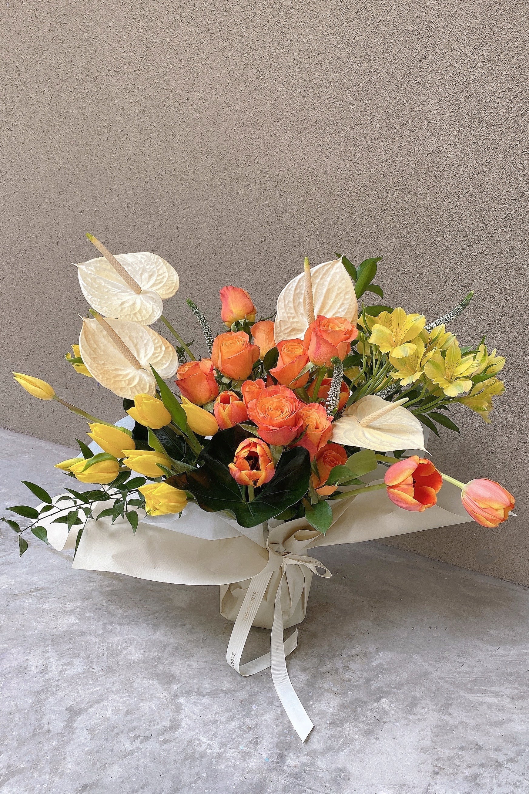 La Joie Bouquet Vase