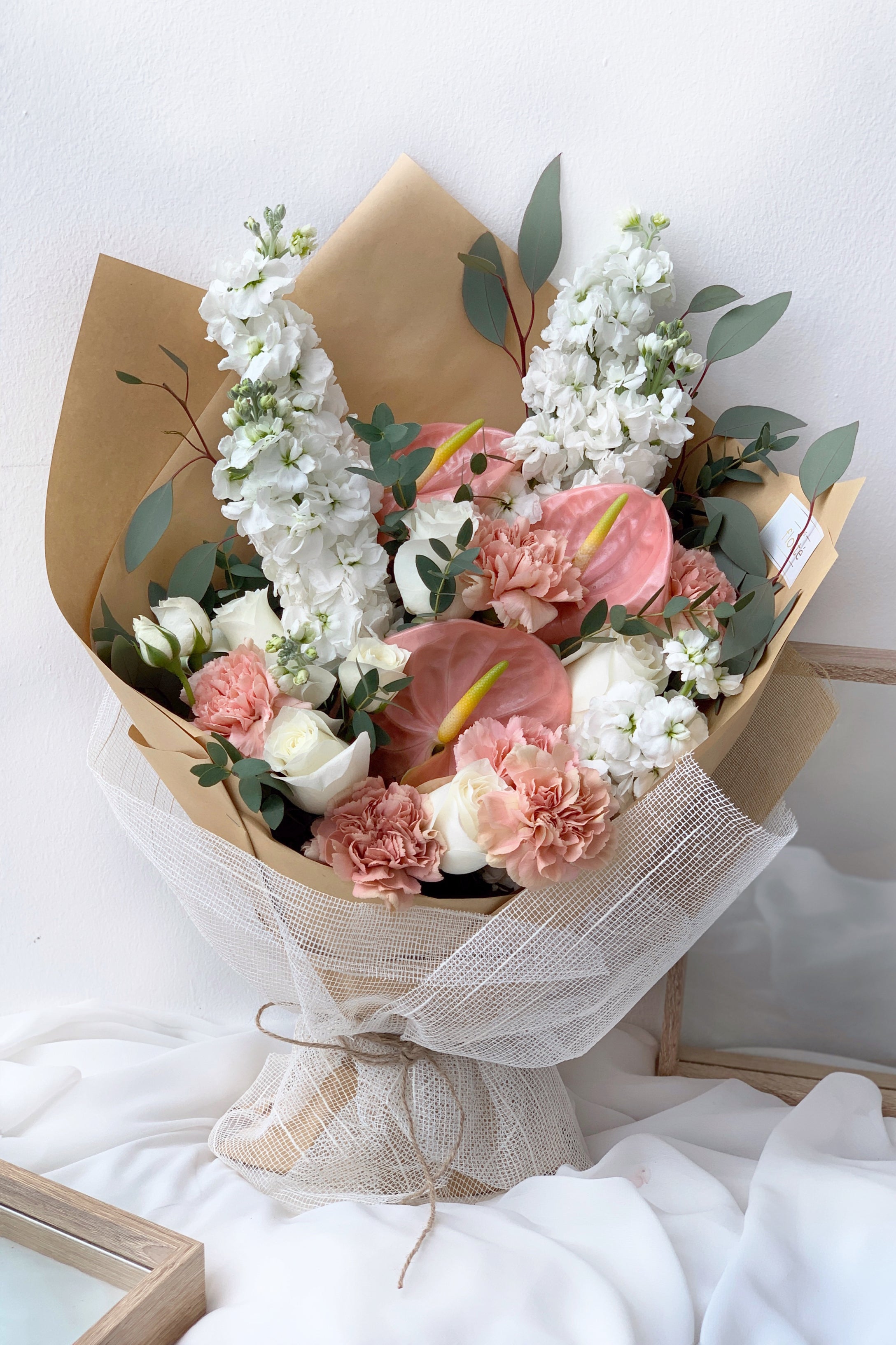 The Florté | La Flamingo, Bouquet, Pink, Blush, White, Dreamy, Creamy, Roses, Carnations, Anthurium, Flamingo, Blooms, Fleurdelis, Premium Flowers, Pastel, Signature wrap, Australian, Boutierre Girls, Fleur De Lis