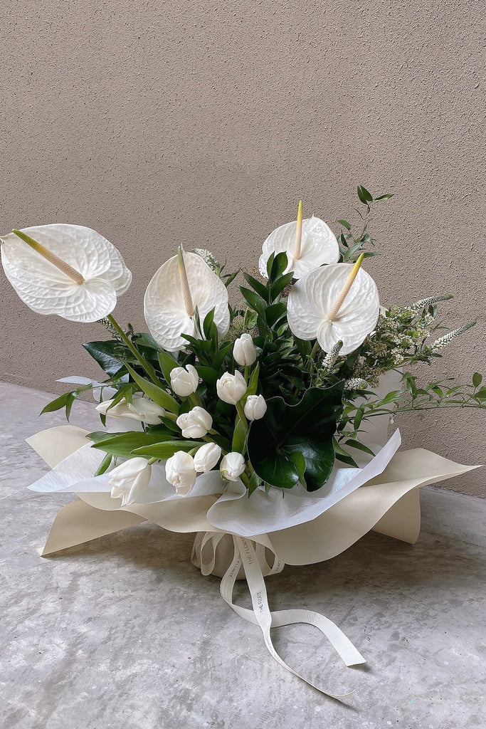 Le Blanc, Bouquet Vase