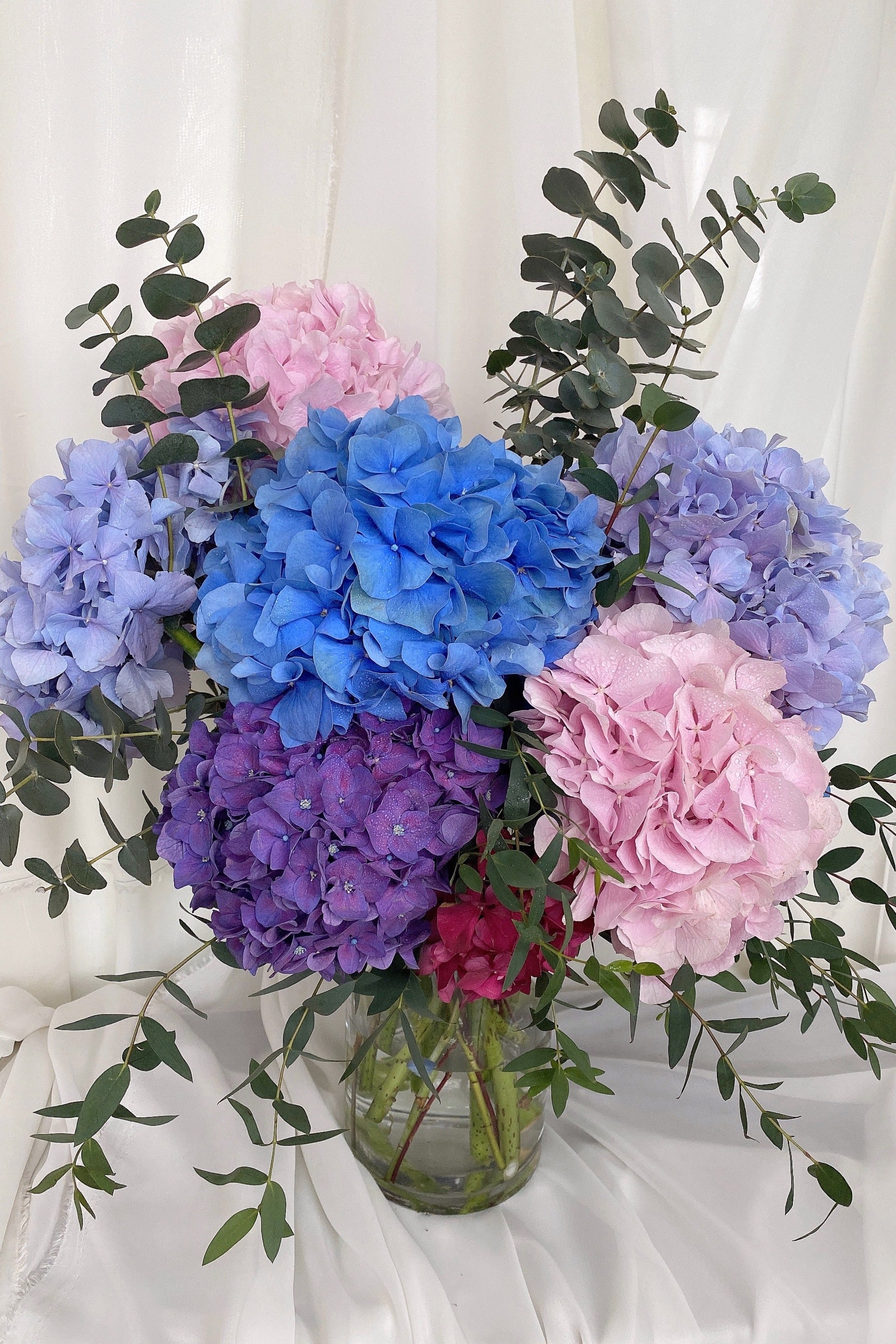 Vanity Hydrangeas Table Vase